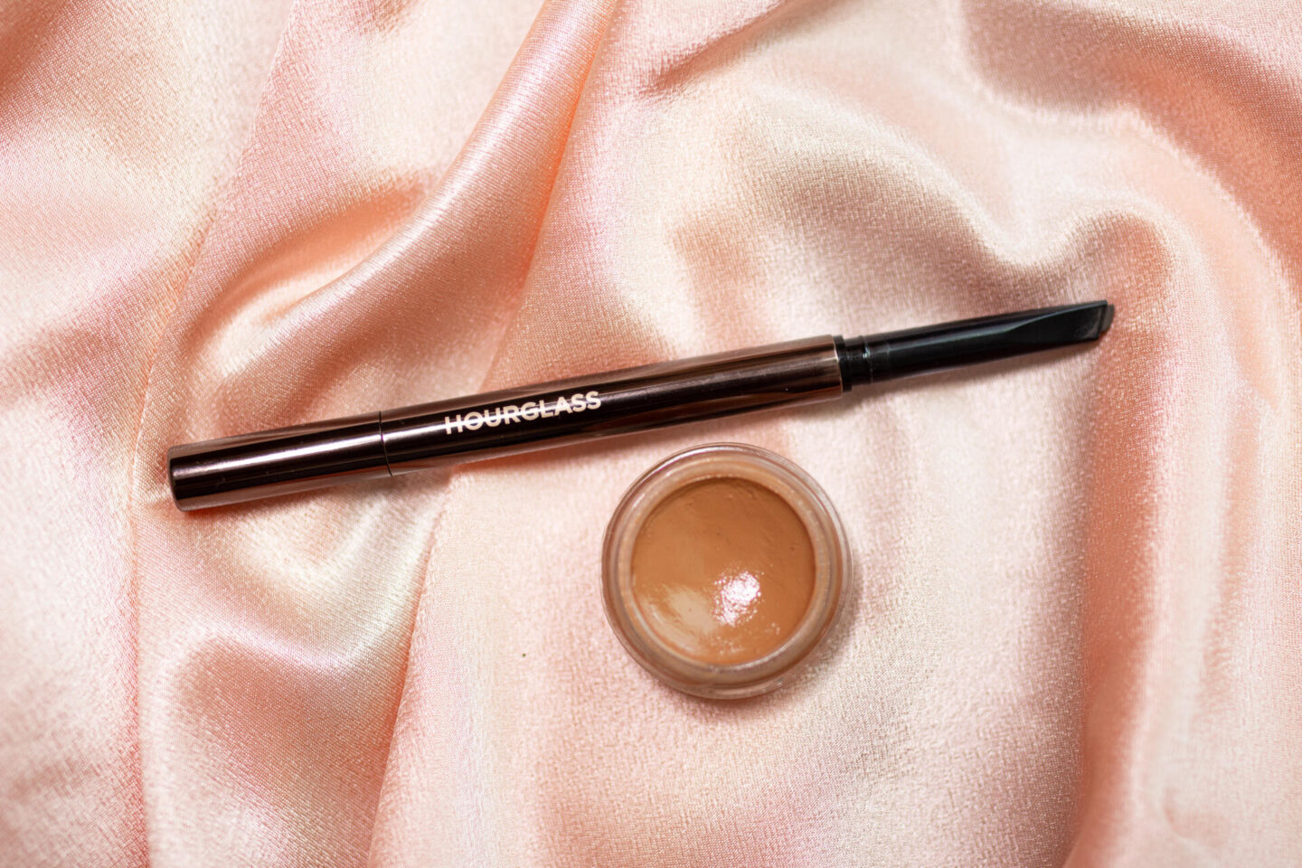 Hourglass Arch Brow Sculpting Pencil & Glossier Stretch Concealer July 2020 Beauty Favorites