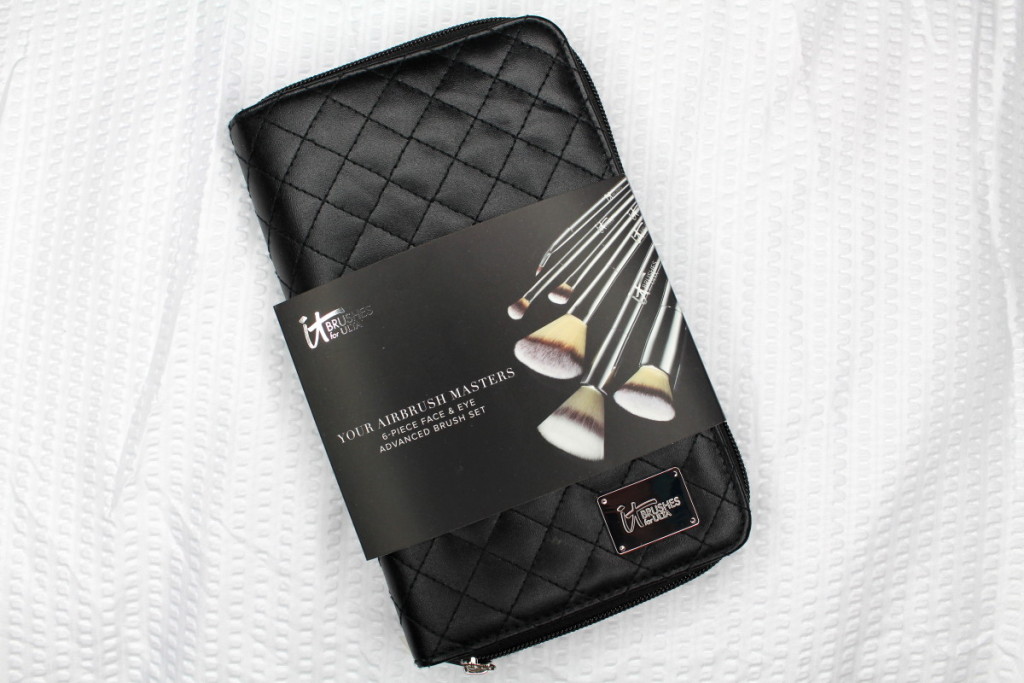 It Cosmetics Brush Review