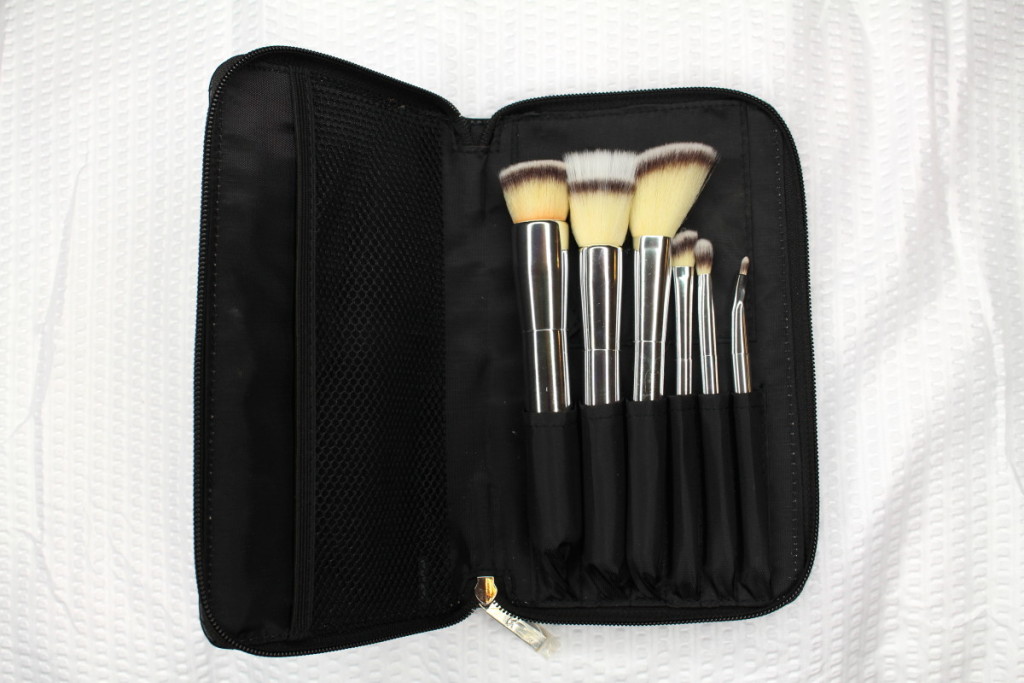 It Cosmetics Brush Review