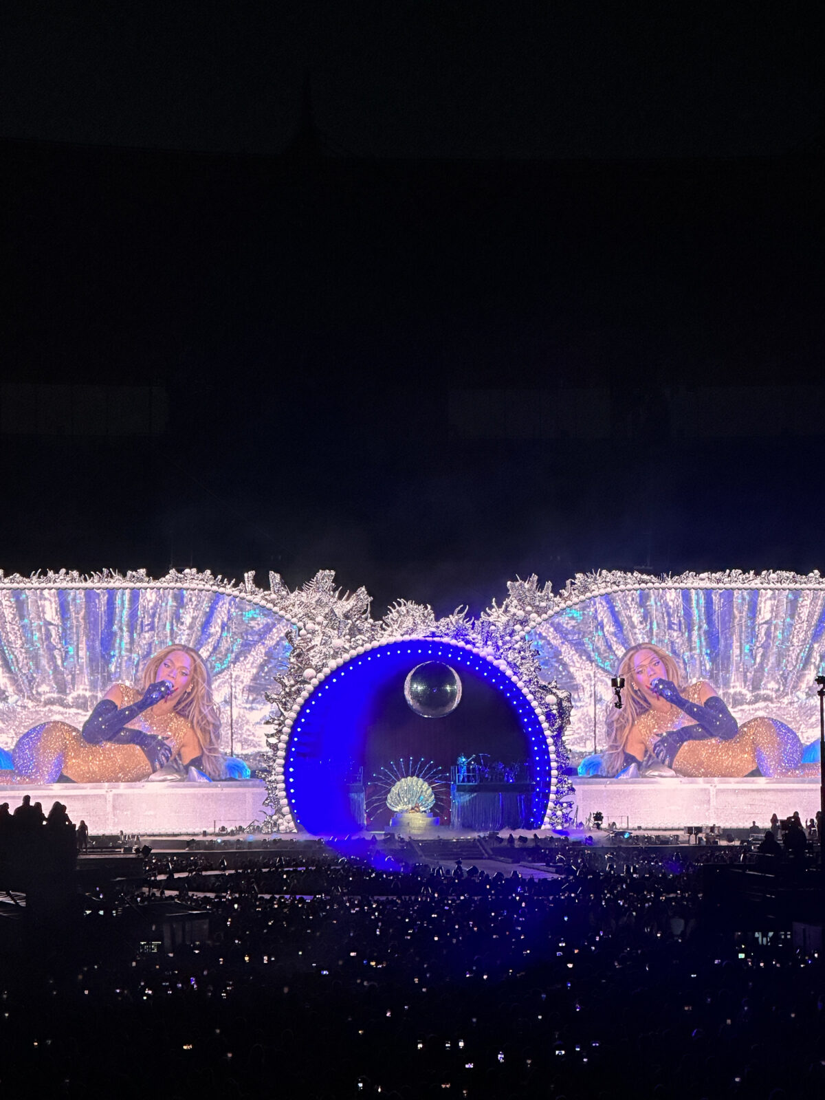 Paris Travel Diary: Louvre Museum & Beyonce Renaissance Tour - The Luxe ...